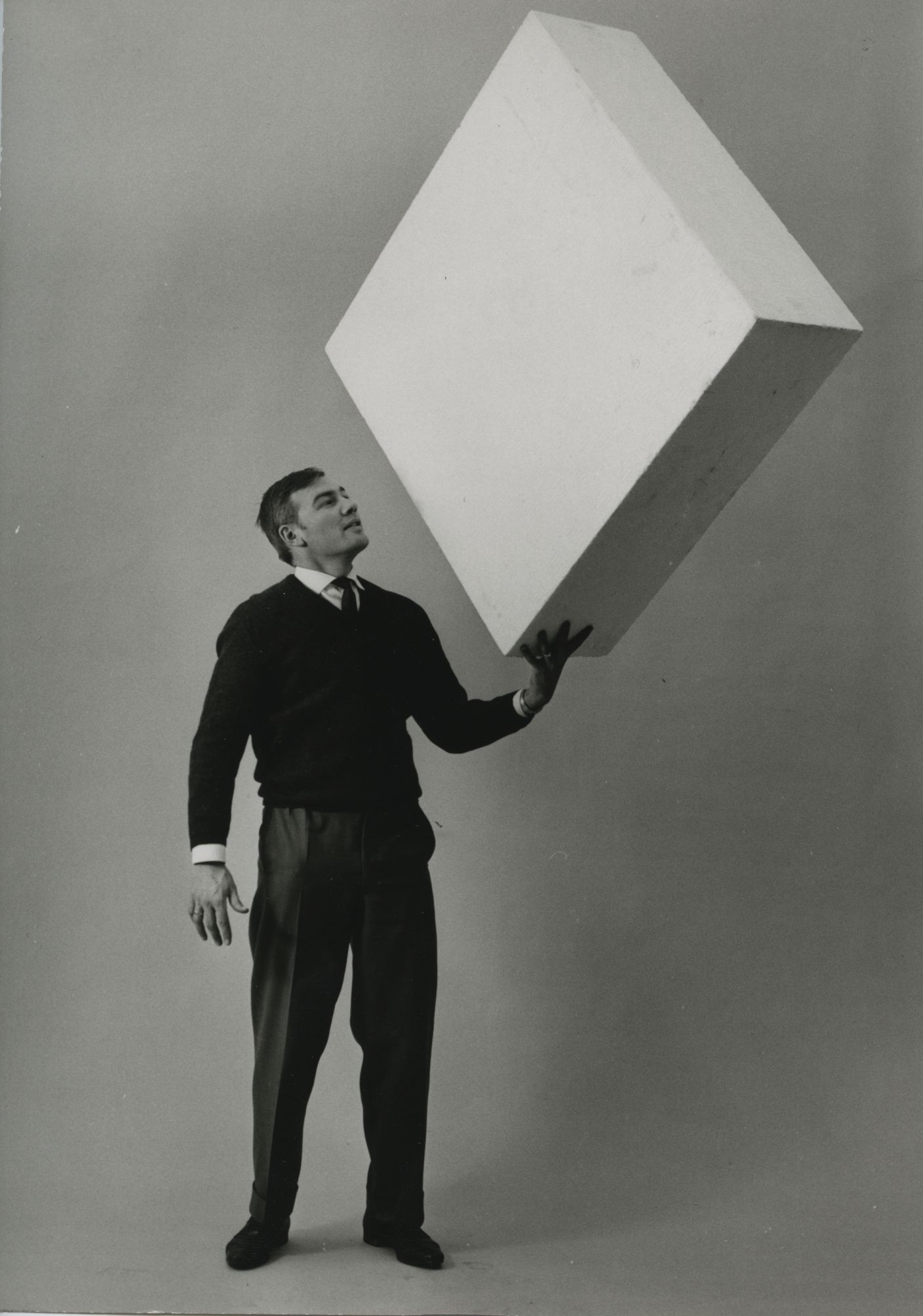 R\x208793\x2D4_8_Styroporblock_1964